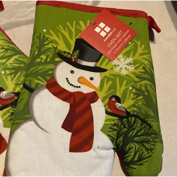 Oven Mitt (3) Winter Snowman Kitchen Holiday Decor Baking Essential Home NWT - Picture 3 of 5